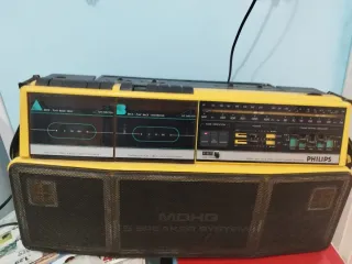 Radio Philips D8304 anni '80 Giallo