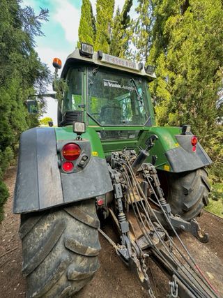 Fendt 718 Vario Tractor