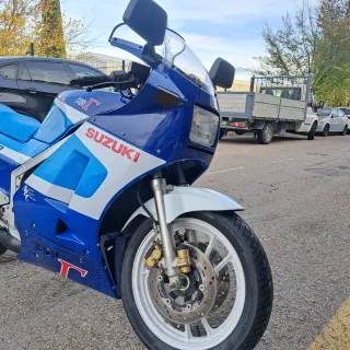 Estas buscando una RG500 ?