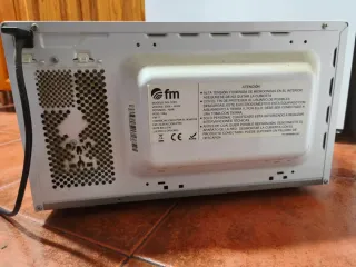 Microondas FM Blanco