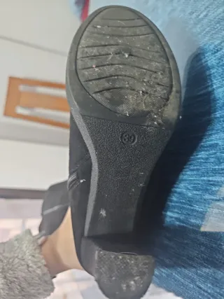 Botas altas negras talla 39