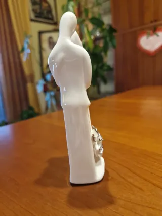 Coppia sposi porcellana bianca con fiore