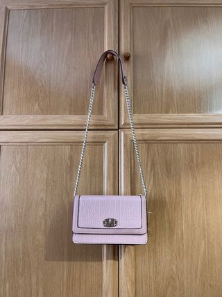 Bolso rosa efecto piel de serpiente