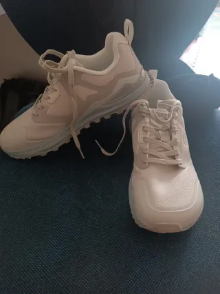 Zapatillas deportivas Hobibbear punta ancha beige