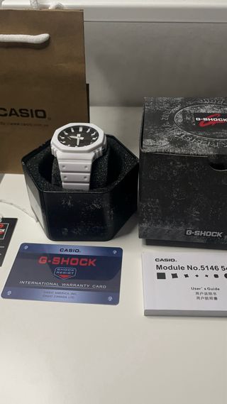 Casio G-Shock Blanco y Negro