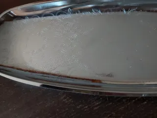 Piccolo vassoio cesellato vintage