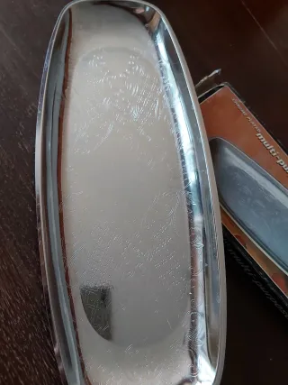 Piccolo vassoio cesellato vintage