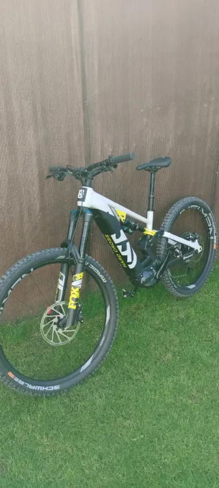 Bicicleta Eléctrica Husqvarna HC4 Enduro.