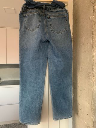 Vaqueros premamá azules