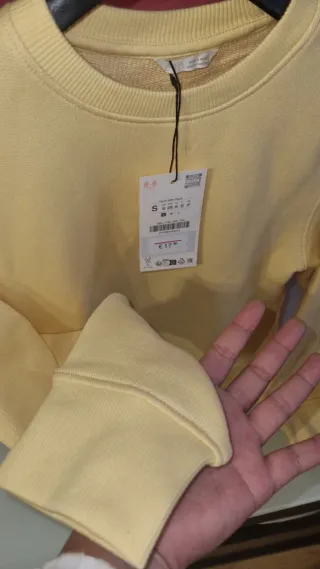 Sudadera amarilla ZARA mujer Talla S