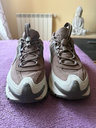 Nike Zoom Vomero ROAC Marrón/Beige