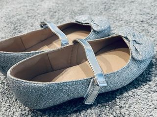 Zapatos niña plateados brillantes talla 31 nuevos