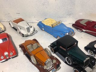 Colección de coches clásicos a escala