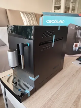 Cafetera superautomática Cecotec Cremmaet Compact