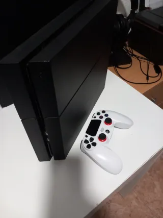 Consola Sony Playstation 4 Negra