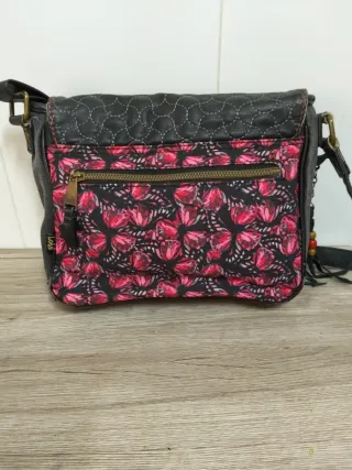 Bolso Lois Negro con Estampado Floral