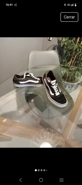 Zapatillas Vans Negras y Blancas