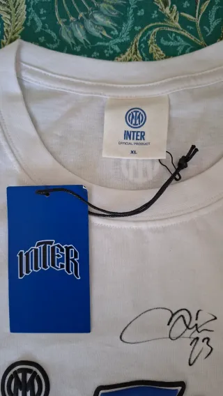 Maglia ufficiale Inter autografata titolari 2025-6