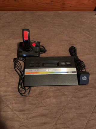 Consola Atari 2600 Junior Negra