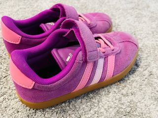 Zapatos Adidas niña Talla 32