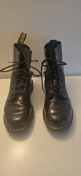 Botas Dr. Martens Negras Charol