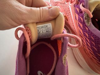 Zapatillas ASICS running rosa y morado