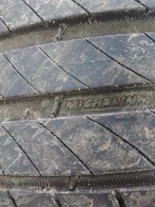 Neumático Michelín