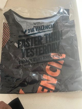 Camiseta Media Maratón Valencia 2025