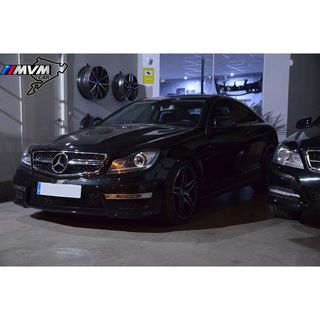 Parrilla frontal Mercedes Clase C W204 tipo C63 AM