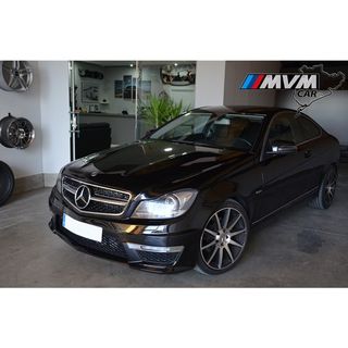 Parrilla frontal Mercedes Clase C W204 tipo C63 AM