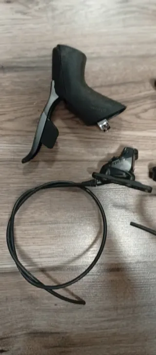 Pinzas y Manetas SRAM Force