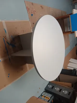 Mesa de oficina redonda gris