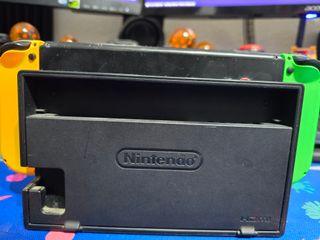 Funda Nintendo Switch Roja y Negra