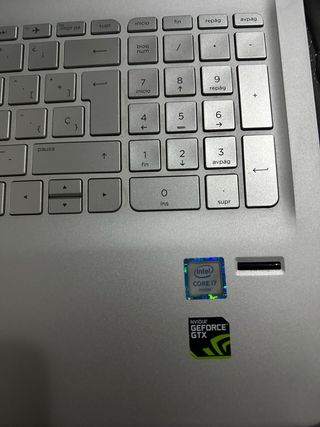 Ordenador HP Envy Plata