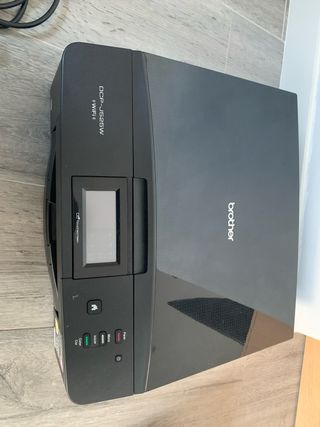 Impresora Multifunción Brother DCP-J525W WiFi