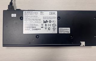 IBM Console Switch 8 Porte Nero