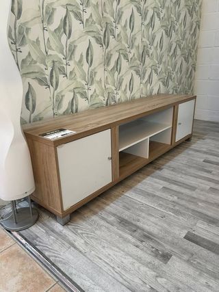 MUEBLE DE TV 2 PUERTAS BLANCO CAMBRIA