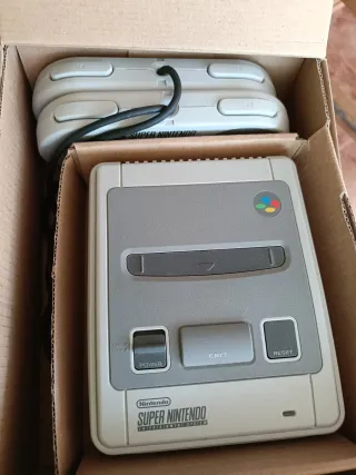Super Nintendo Classic Mini + 2 Mandos