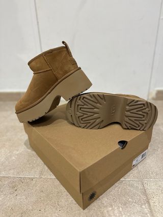 Stivali UGG T38 Piattaforma Marroni