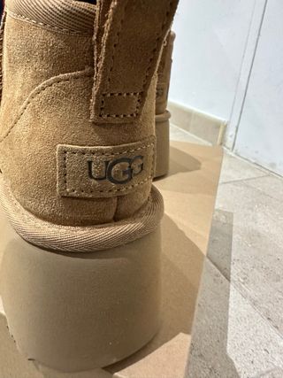 Stivali UGG T38 Piattaforma Marroni