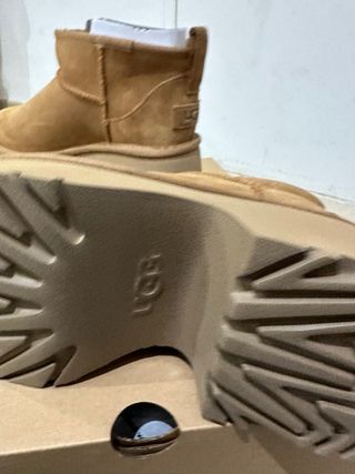 Stivali UGG T38 Piattaforma Marroni