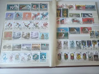 Clasificador con 892 sellos de Europa