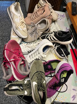 Lote de zabatillas deportivas de mujer