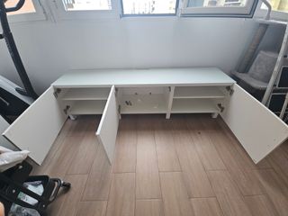 Mueble de salón IKEA BESTA  • Como nuevo