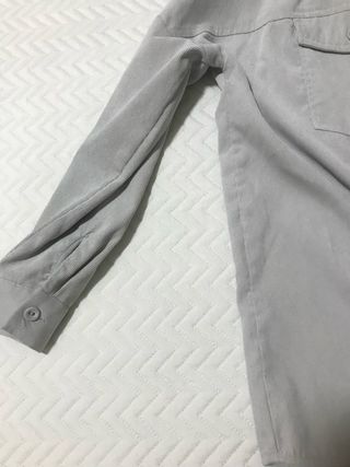 Sobrecamisa gris