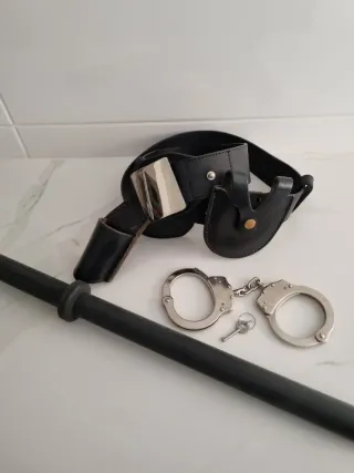 Cinturón Táctico con Grilletes y Defensa