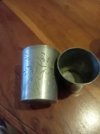 4 Antichi bicchieri in stagno