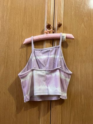 Top tie-dye morado y blanco