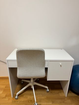 Tocador/escritorio blanco con cristal