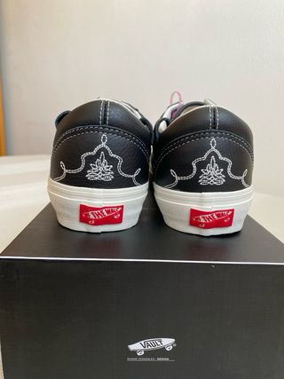 Zapatillas Vault by Vans x Shane Gonzales